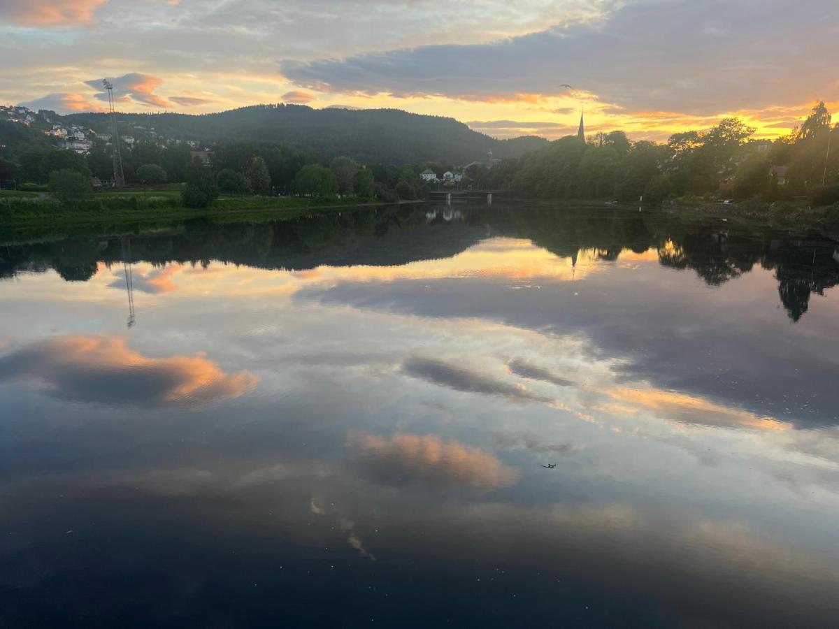 Unik Plass Ved Nidelva Trondheim Exterior foto